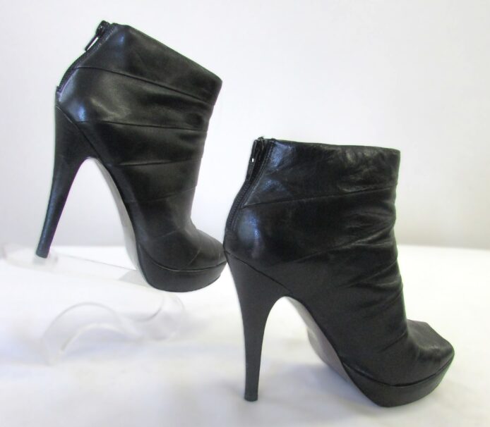 Charles by Charles David Black Leather Peep-toe Ankle Boots Size 6.5 - Image 4