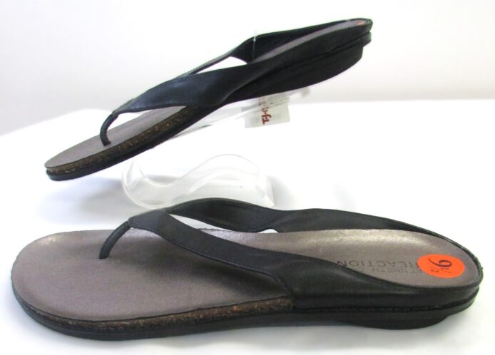 Kenneth Cole Reaction Women's Thong Slip-On Sandal Size 9.5 - Image 3