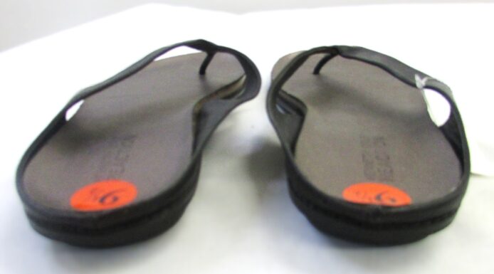Kenneth Cole Reaction Women's Thong Slip-On Sandal Size 9.5 - Image 6