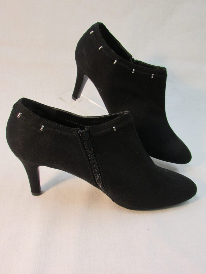 Covington Ankle Boots Size 9.5 - Image 3