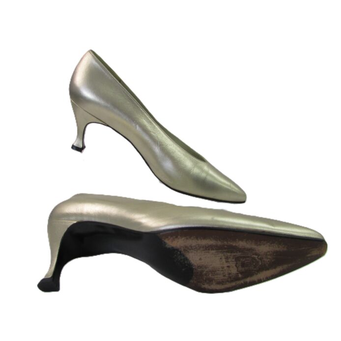 Stuart Weitzman New York Vintage Pumps Size 10 - Image 5