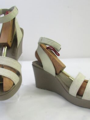 Crocs Women's Nude Strappy Wedge Sandal Size 8