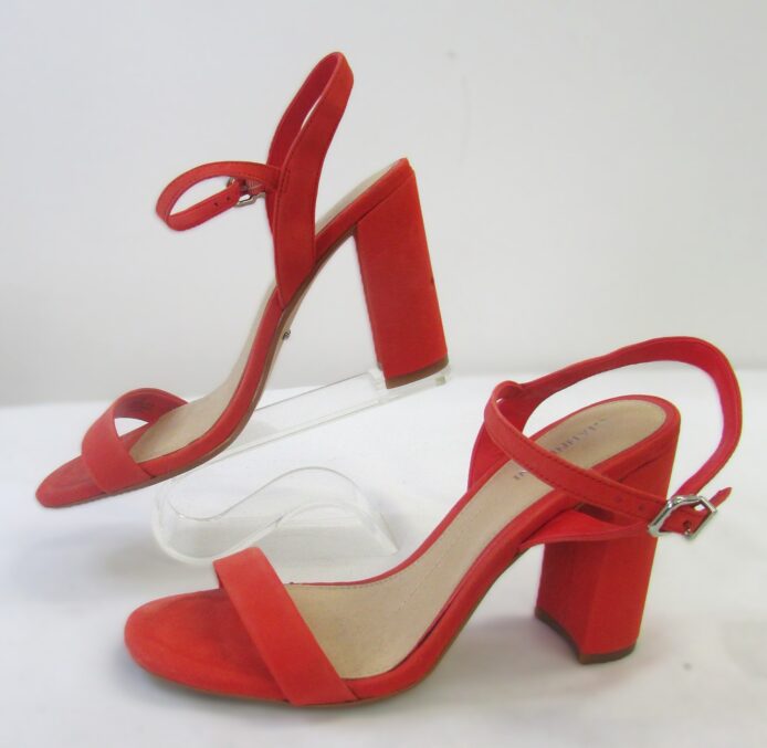Gianni Bini Women's Red Fabric Strappy Heels Size 7.5 - Image 3