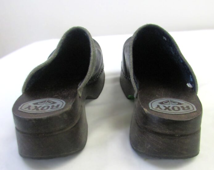 Roxy QuickSliver Women's Wooden Clogs Black Leather w Blue Flower Size 8 - Image 6