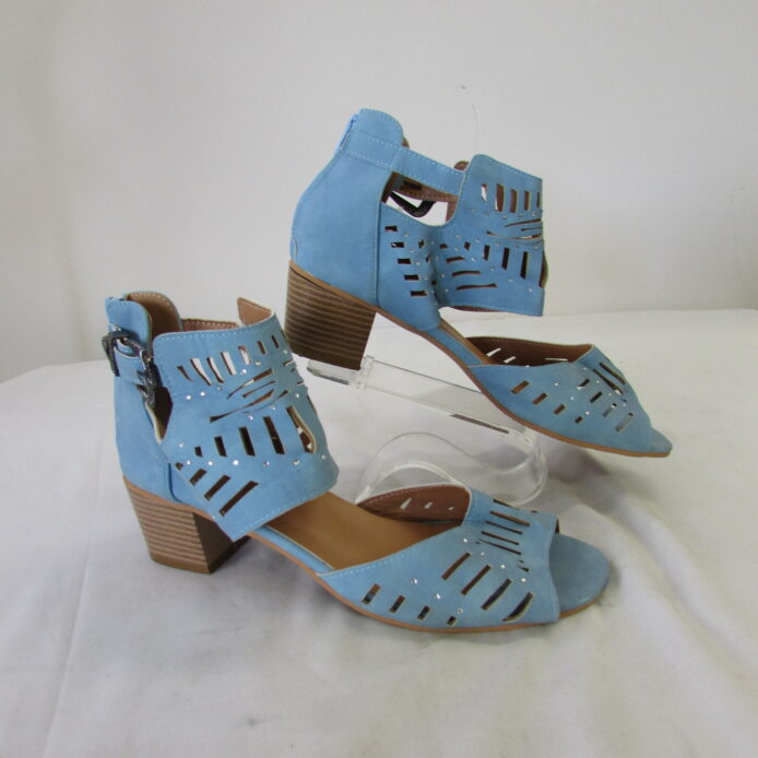 Unbranded Pale Blue Cutout Sandal Size 43 - Image 4