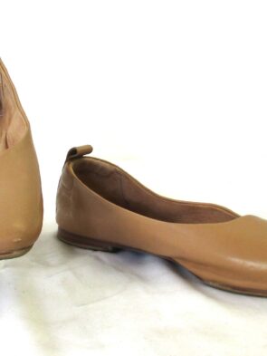 Time and True Memory Foam Flats Size 10W
