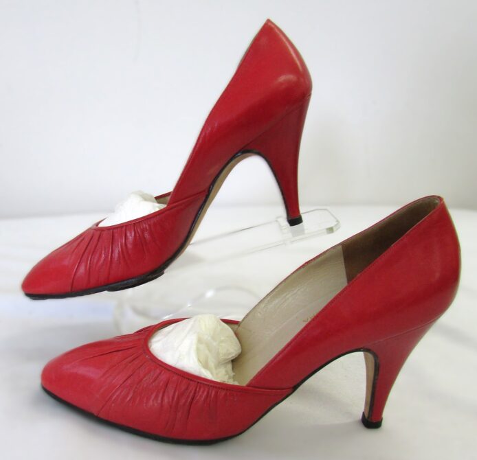 Tiber Vintage Pumps Size 6 - Image 3