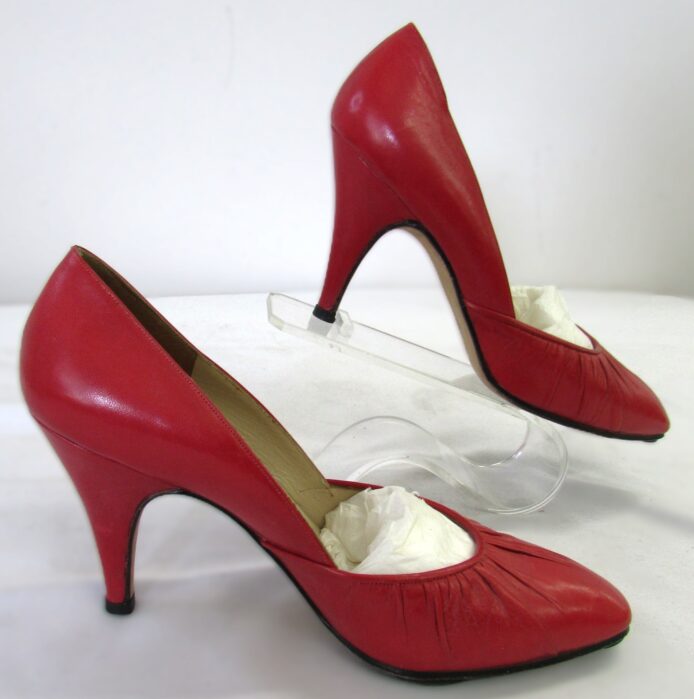 Tiber Vintage Pumps Size 6 - Image 4