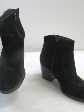 Crown Vintage Ankle Boot Size 7.5