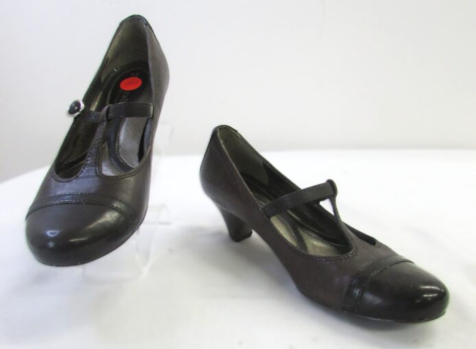 Naturalizer N5 Comfort Women's Pewter Baby Doll Shoes Size 5