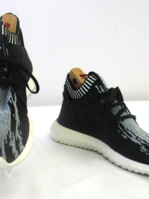 Addias Black/White Hi Top Lace Up Gym Shoes Size 8.5