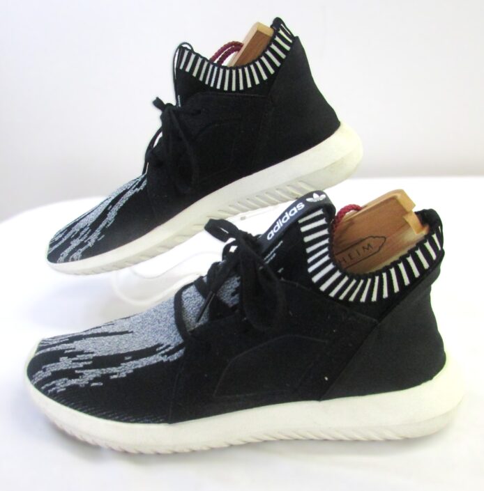 Addias Black/White Hi Top Lace Up Gym Shoes Size 8.5 - Image 3