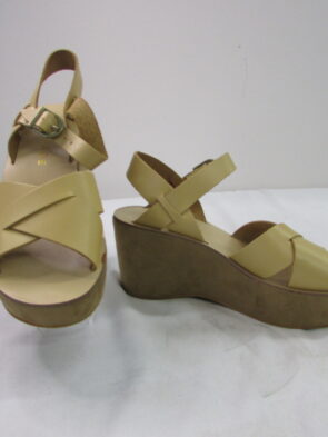Rampage Strappy Platform Wedge Size 9