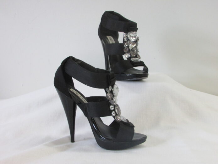 Steve Madden Platform Heels Size 6 - Image 2