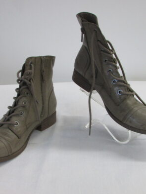 G by Guess Ankle Boot Size 7.5