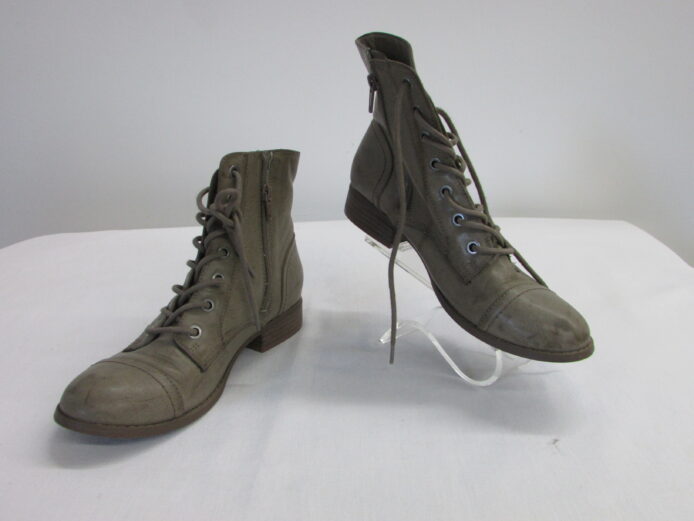 G by Guess Ankle Boot Size 7.5