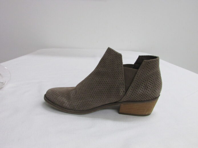 Crown Vintage Textured Ankle Boot Size 7 - Image 4