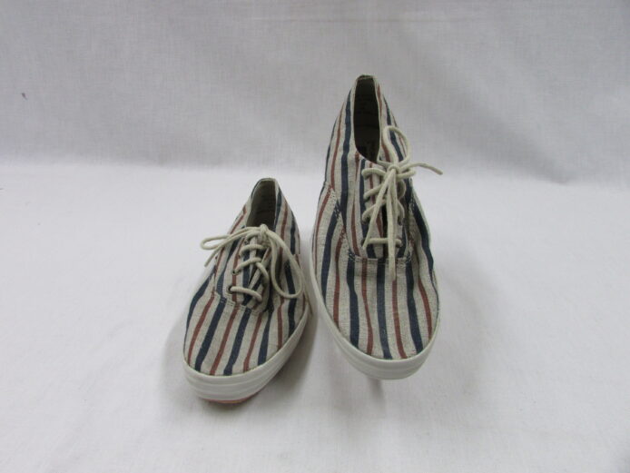 Keds Striped Canvas Shoe Size 7.5 - Image 2