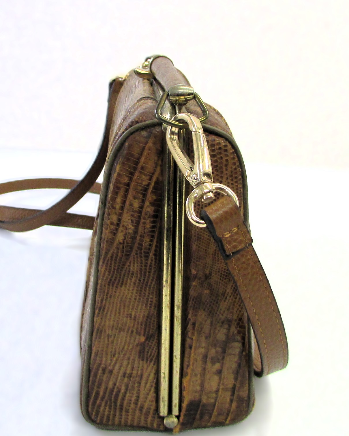 Vintage Brown Handbag Clamshell Purse w Alligator/Lizard Leather - Image 4