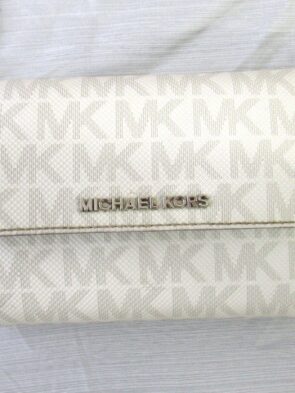 Michael Kors Vintage White Clutch w Strap