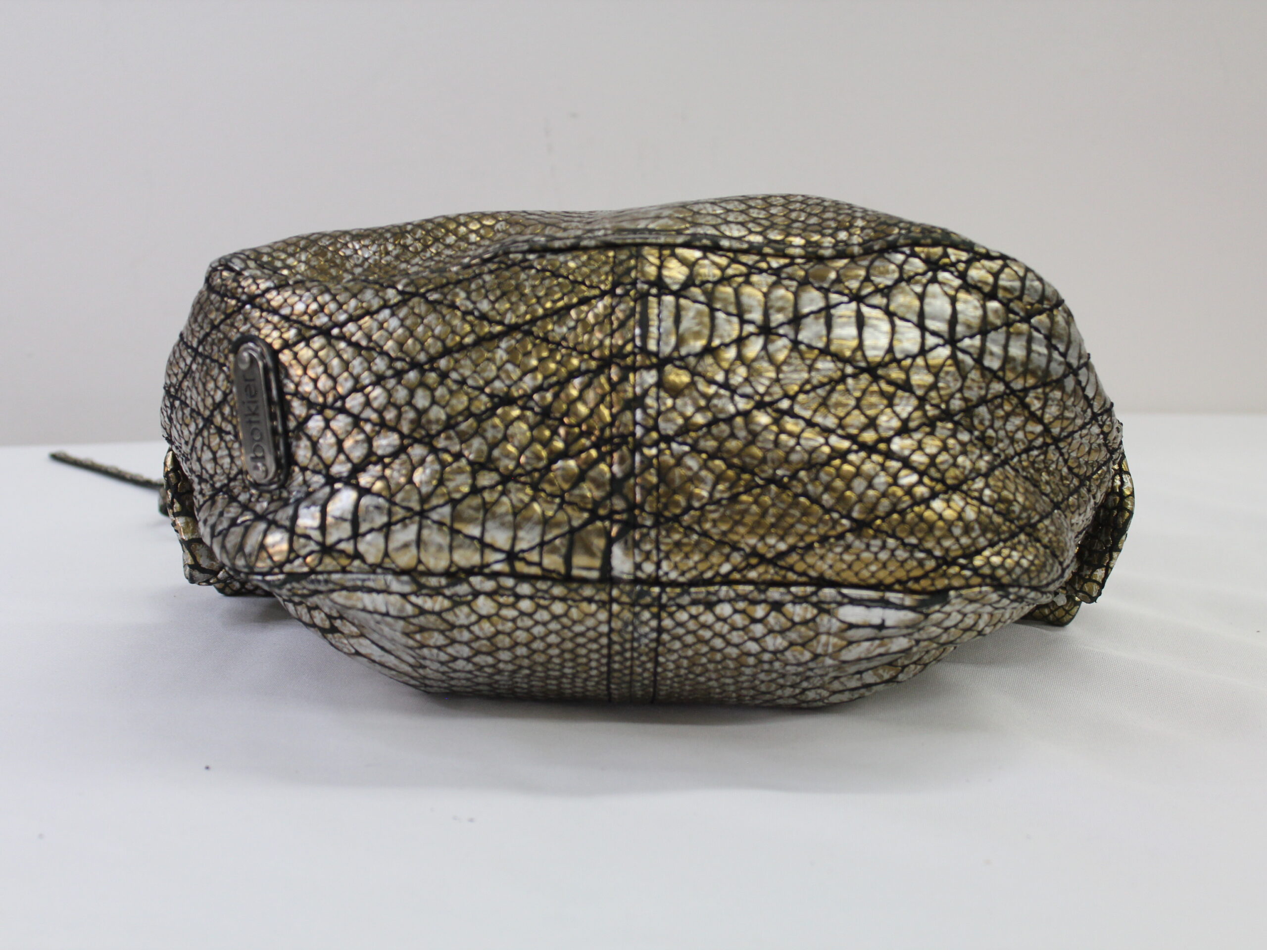 Botkier Vintage Gold Leather Crossbody Purse - Image 4