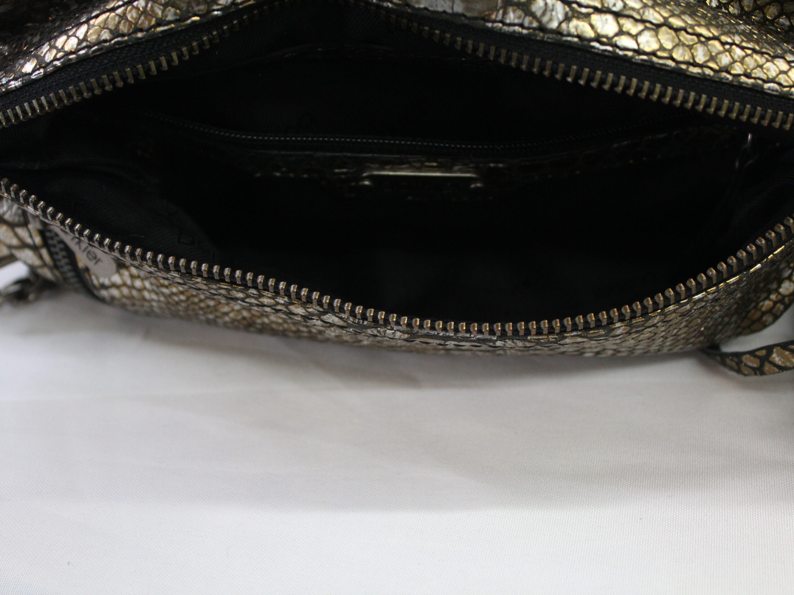 Botkier Vintage Gold Leather Crossbody Purse - Image 5