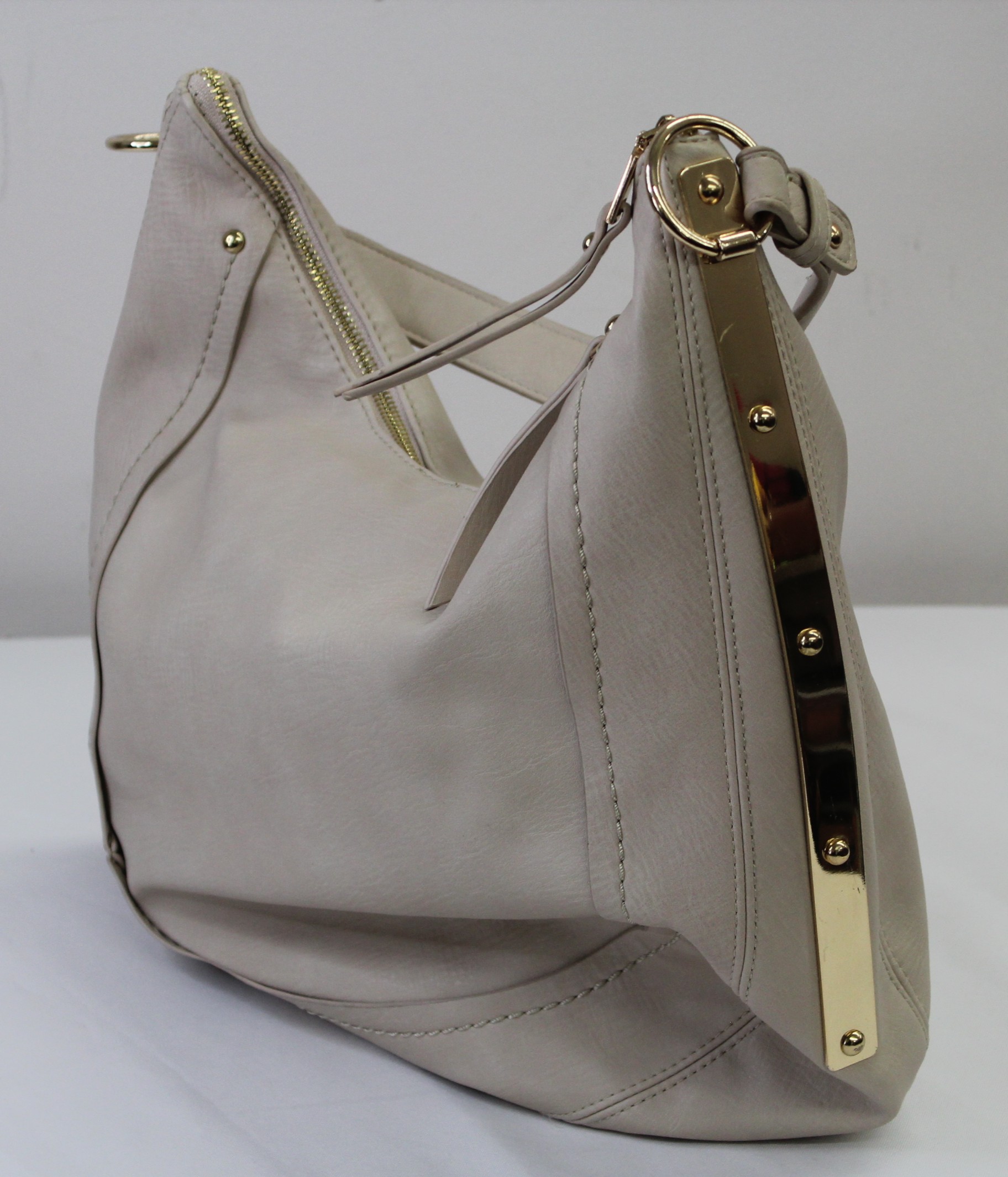 MMS Design Studio Vintage Cream Shoulder Bag - Image 3