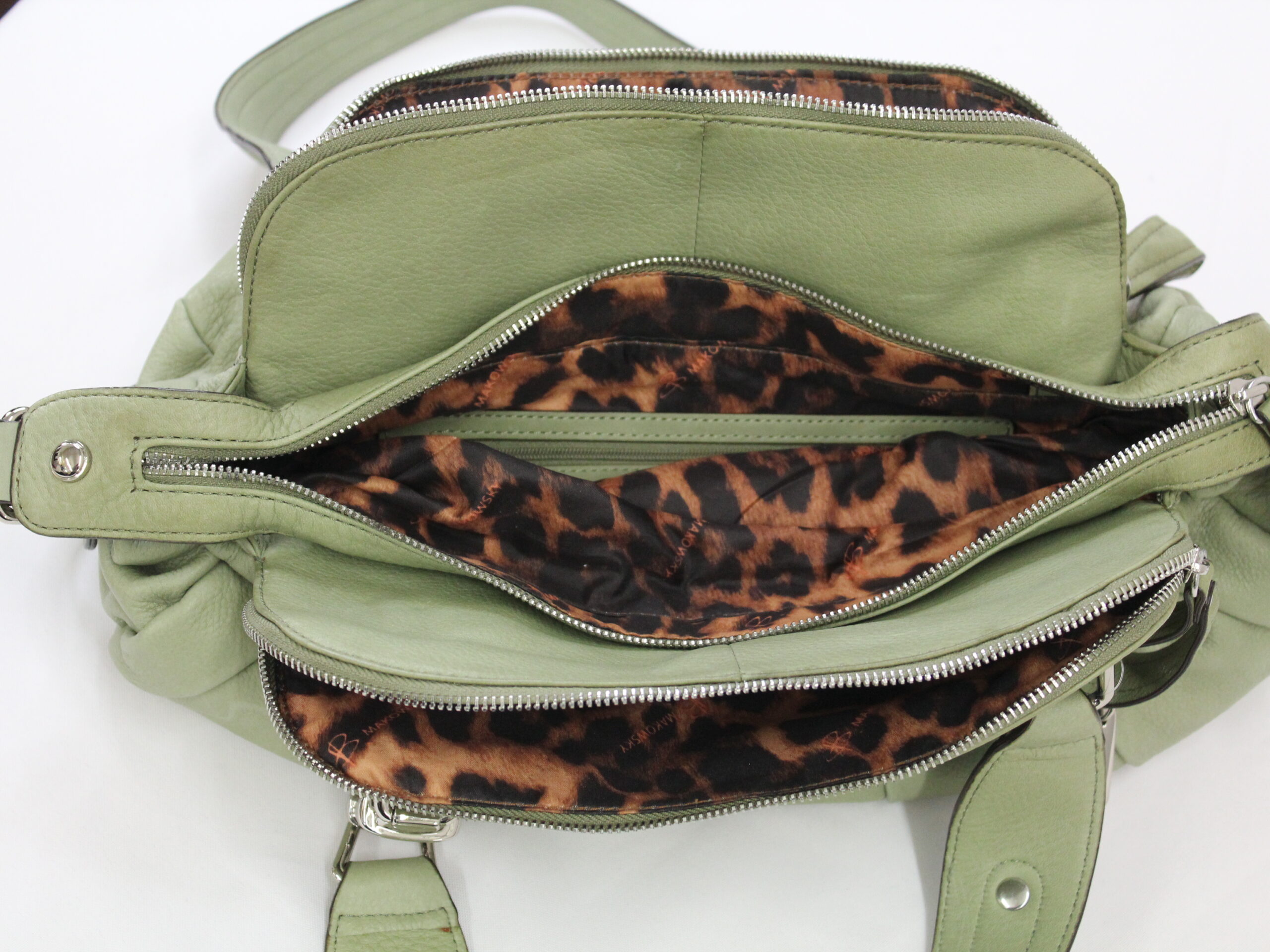 B Makowsky Vintage Green Leather Tote - Image 9