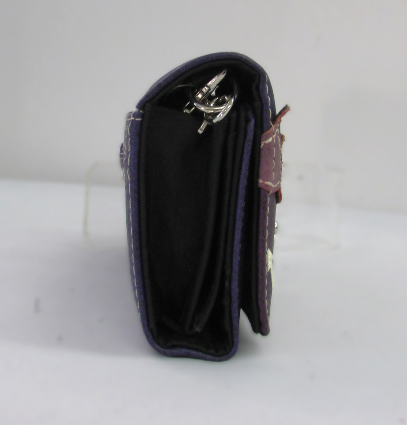 Unbranded Crossbody Wallet Purse Purple with Buckle - Image 4