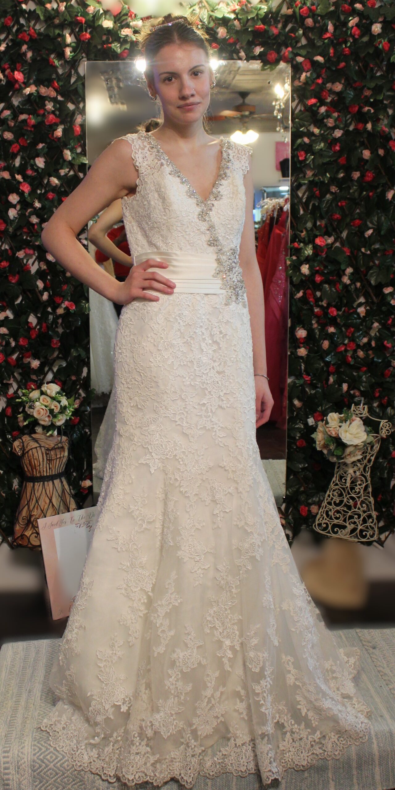 Mori Lee by Madeline Gardner White All Over Lace Jeweled Bridal Gown Size 8