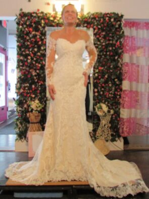 Stella York BrIdal Gown Size 10