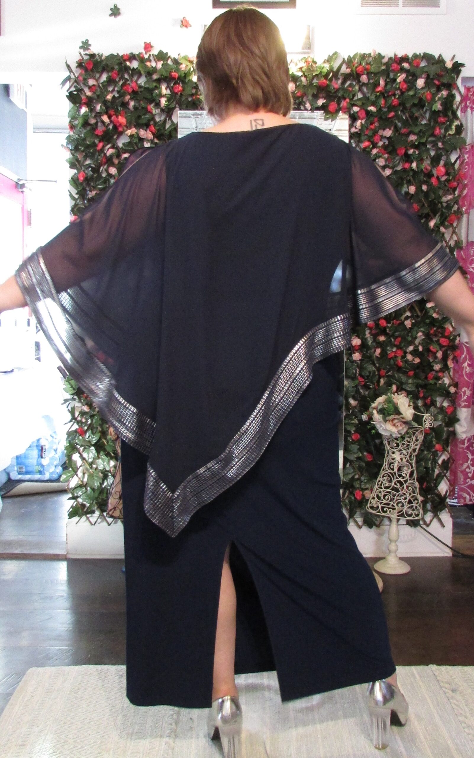 SLNY S L Fashions New York Navy Gown w Cape Top Silver Accent Size 14W