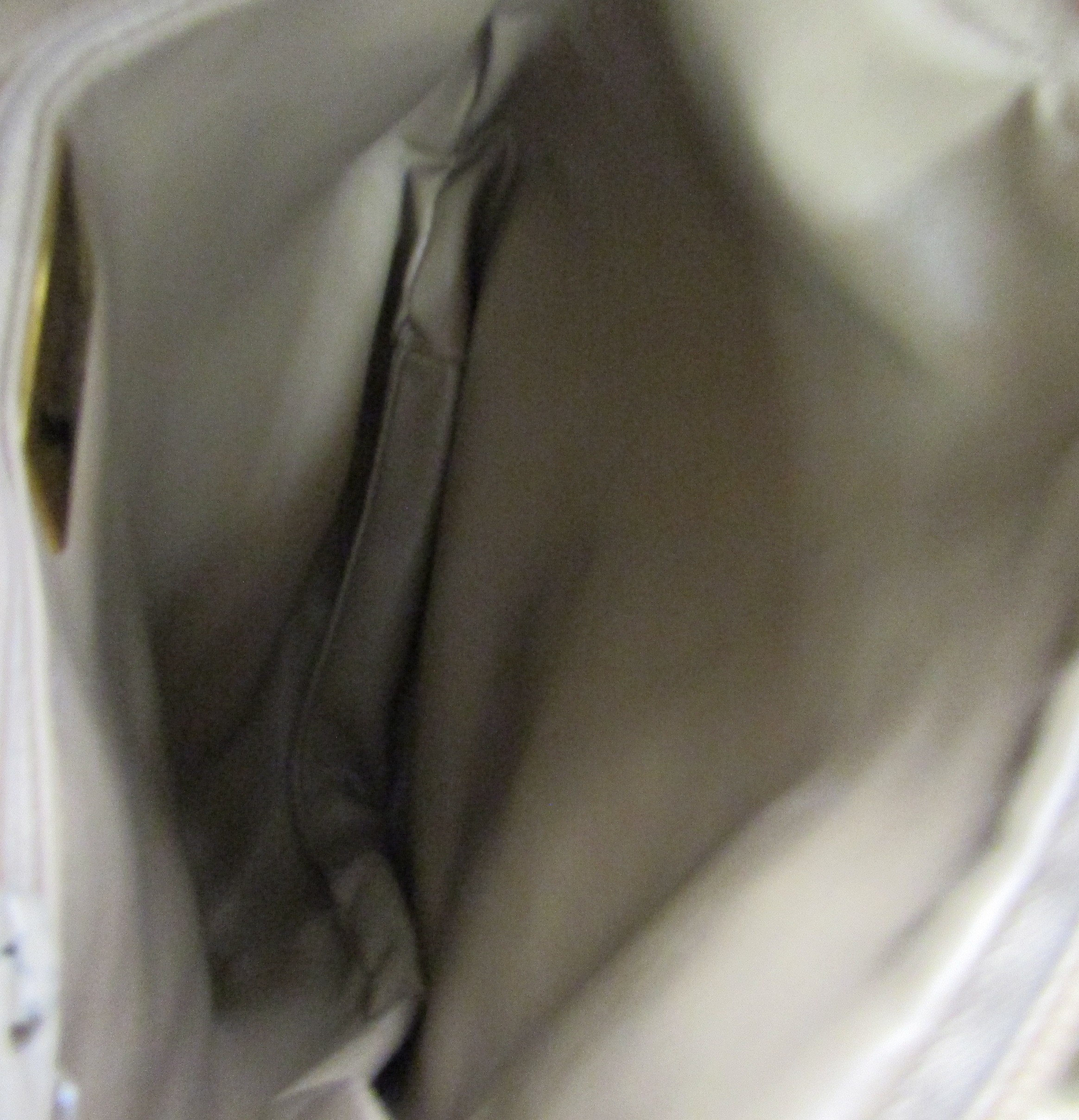 Sharif Vintage Crocheted Crossbody Bag with Tassle and Leather Strap - Image 3