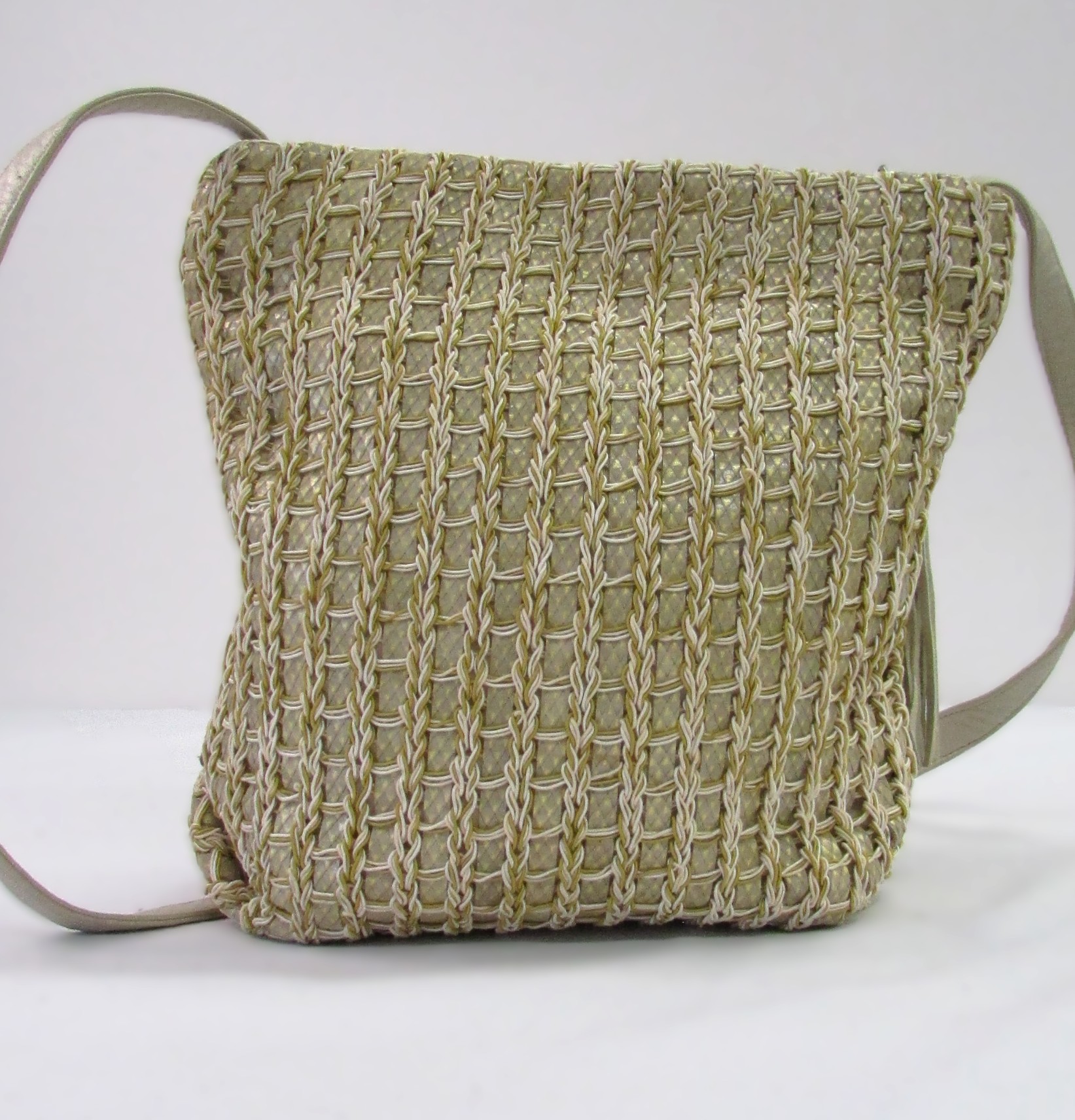 Sharif Vintage Crocheted Crossbody Bag with Tassle and Leather Strap - Image 6