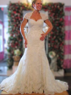 Casablanca Bridal Bridal Gown Size 8