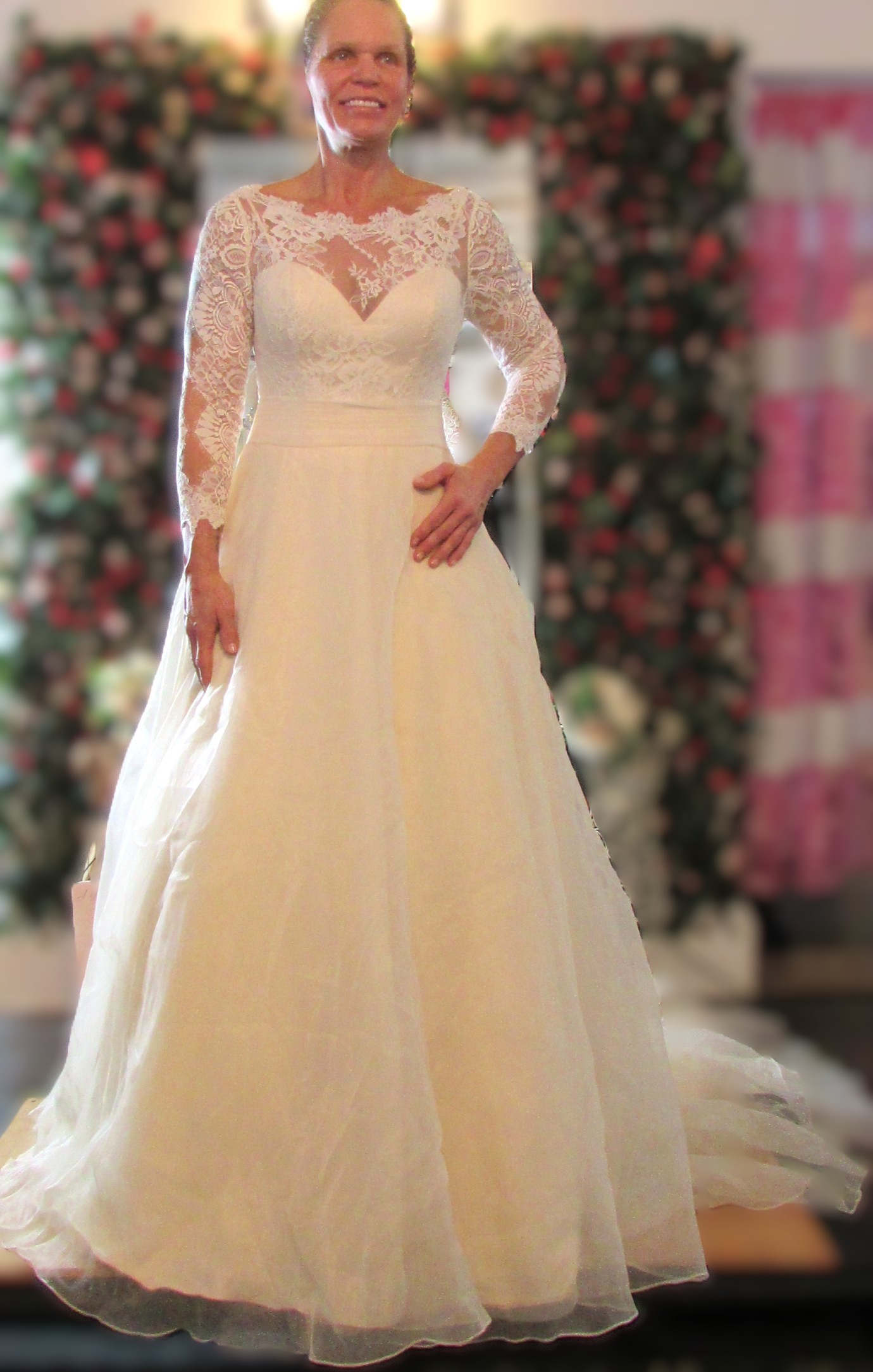 Jasmine Collection Long Sleeve Bridal Gown Size 8