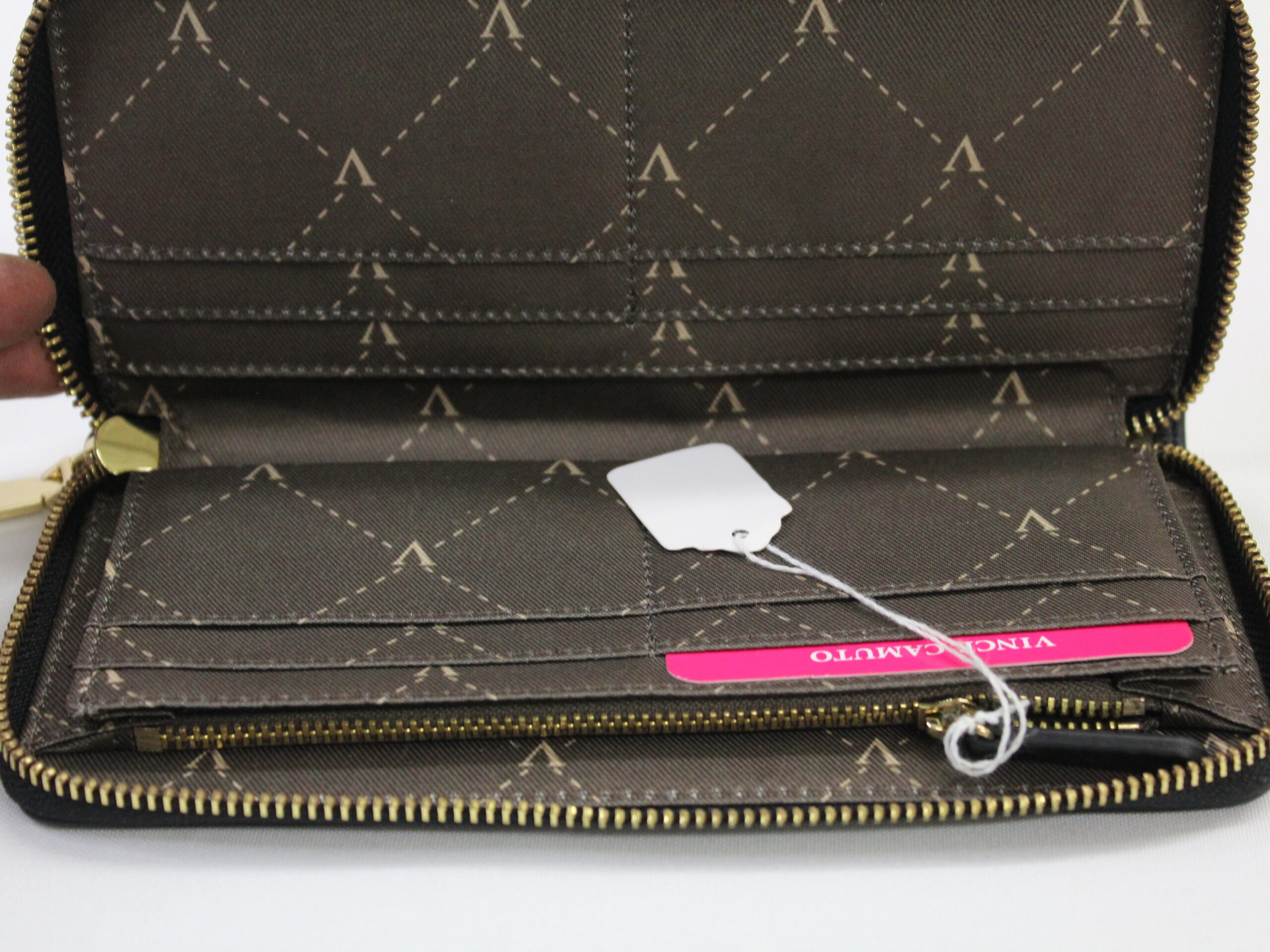 Vince Camuto Black Bi Fold Wallet - Image 3