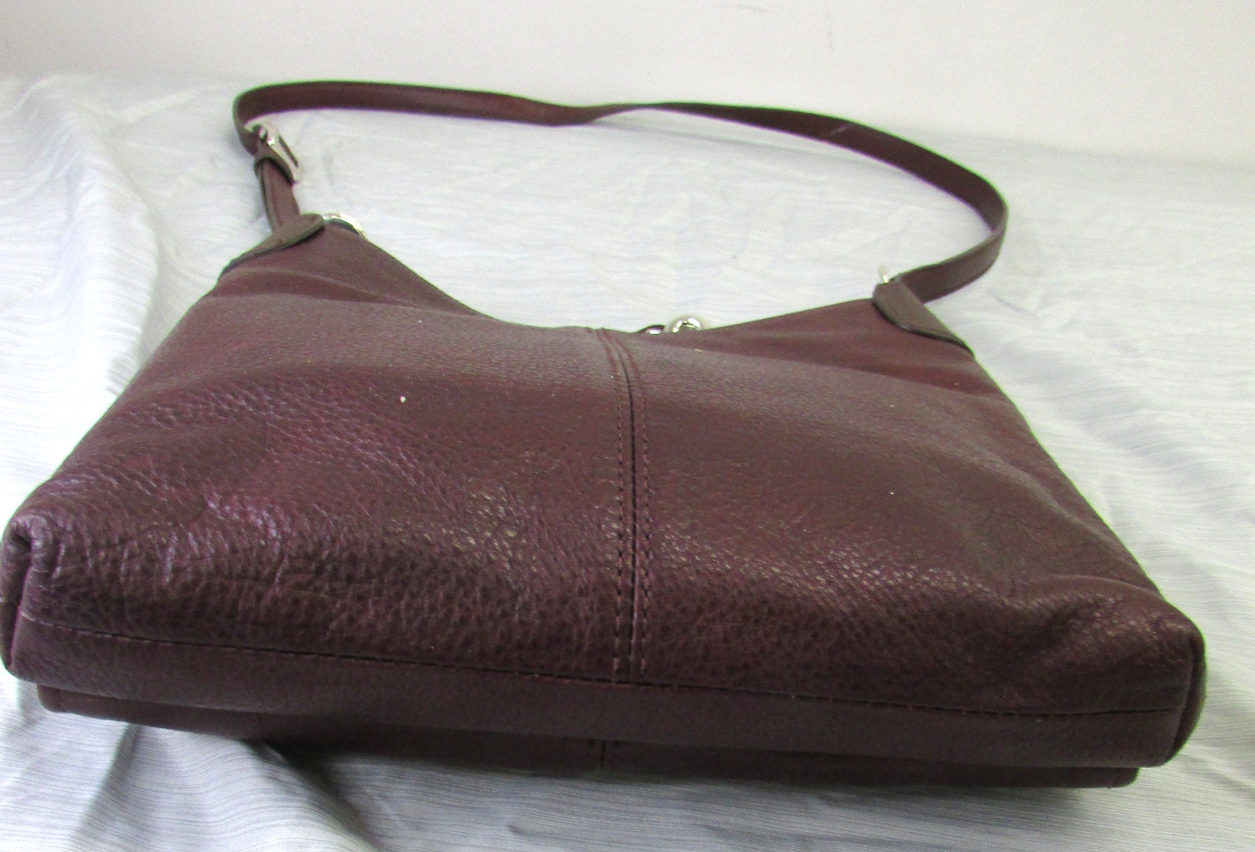 Brighton Vintage Crossbody Maroon Purse - Image 3
