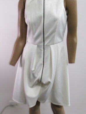 Vince Camuto Vintage White Dress w Pleated Skirt and Zipper Front Size 4