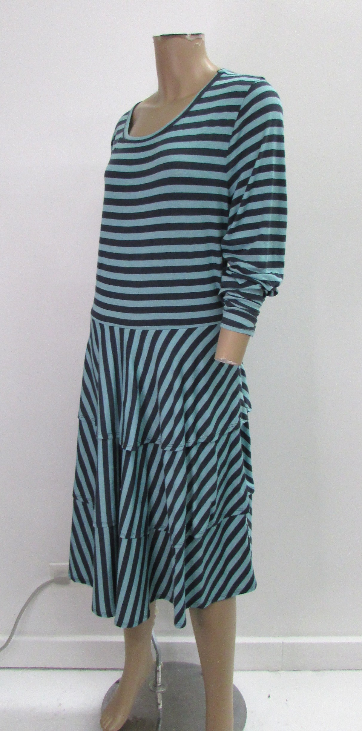 LulaRoe Striped Blue Ruffled Long Sleeve Dress Size 3X - Image 4