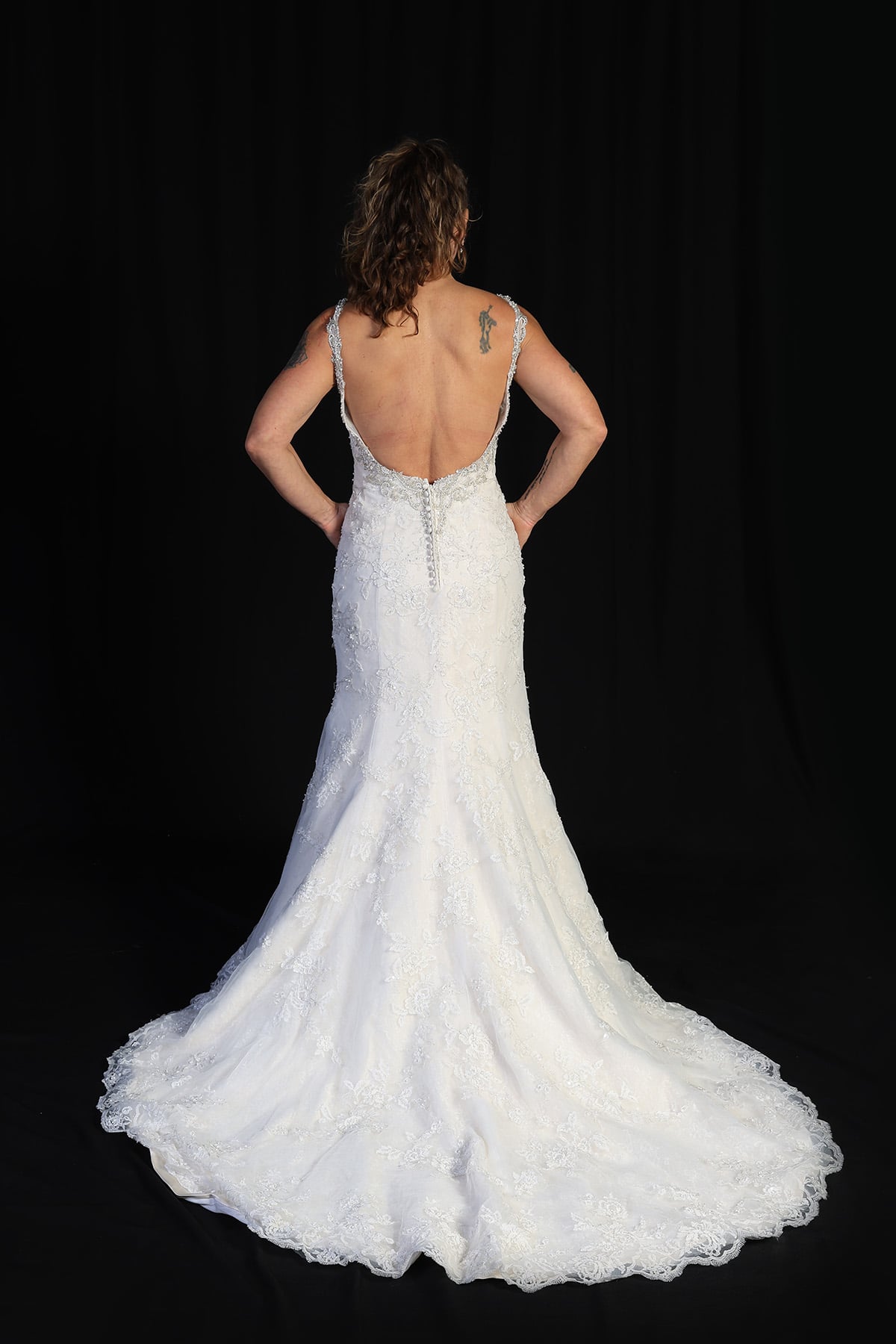 David Tutera Lace Tulle over Satin Ivory Bridal Gown Size 8 - Image 2