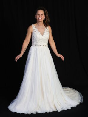 Mori Lee Madeline Gardner Ivory Light Gold 2 Piece Bridal Set Size 10