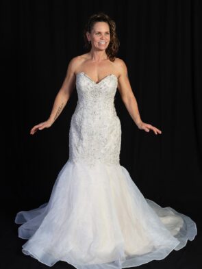 Mori Lee by Madeline Gardner Ivory Lace Silver Bridal Gown Size 14