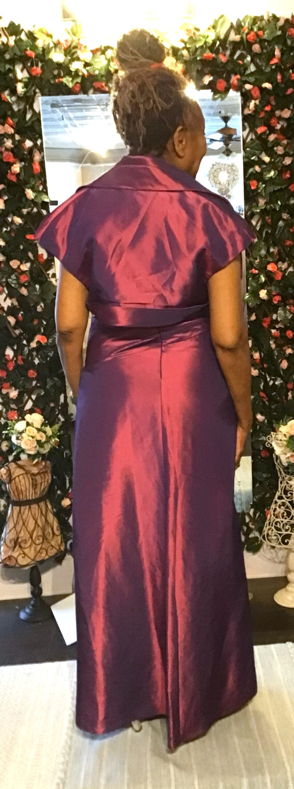 Jade Couture Plum Metallic 2 Piece Gown w Jacket Size 10 - Image 2