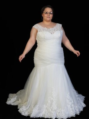 Mori Lee Madeline Gardner Ivory Chiffon Lace Bridal Gown Size 22