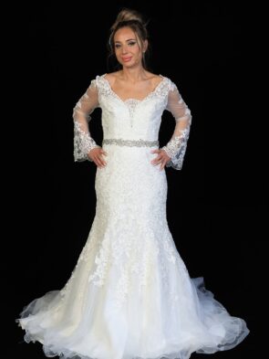 Morilee by Madeline Gardner White lace long Sleeve Bridal Gown Size 14
