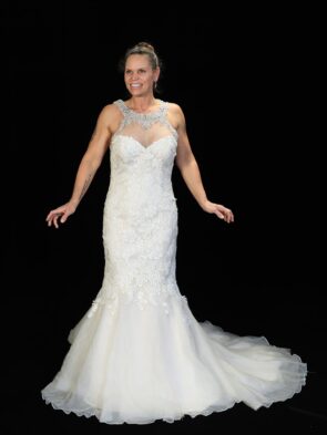 Mori Lee Madeline Gardner Ivory lace Jeweled Bridal Gown Size 12