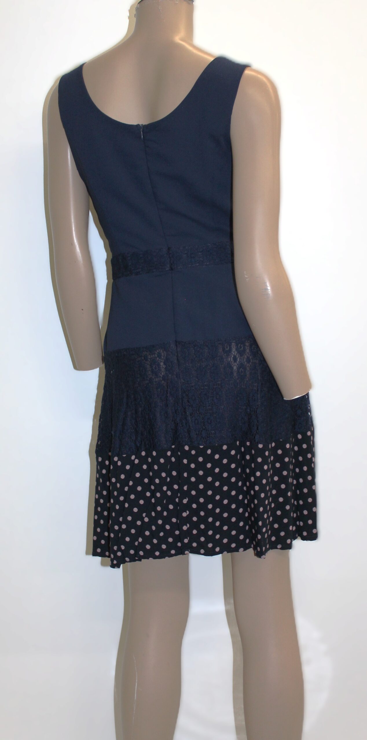 Doe & Rae Vintage Blue Sleeveless Dress w Crocheted Elements and Polka Dot Bottom Trim Size S - Image 3
