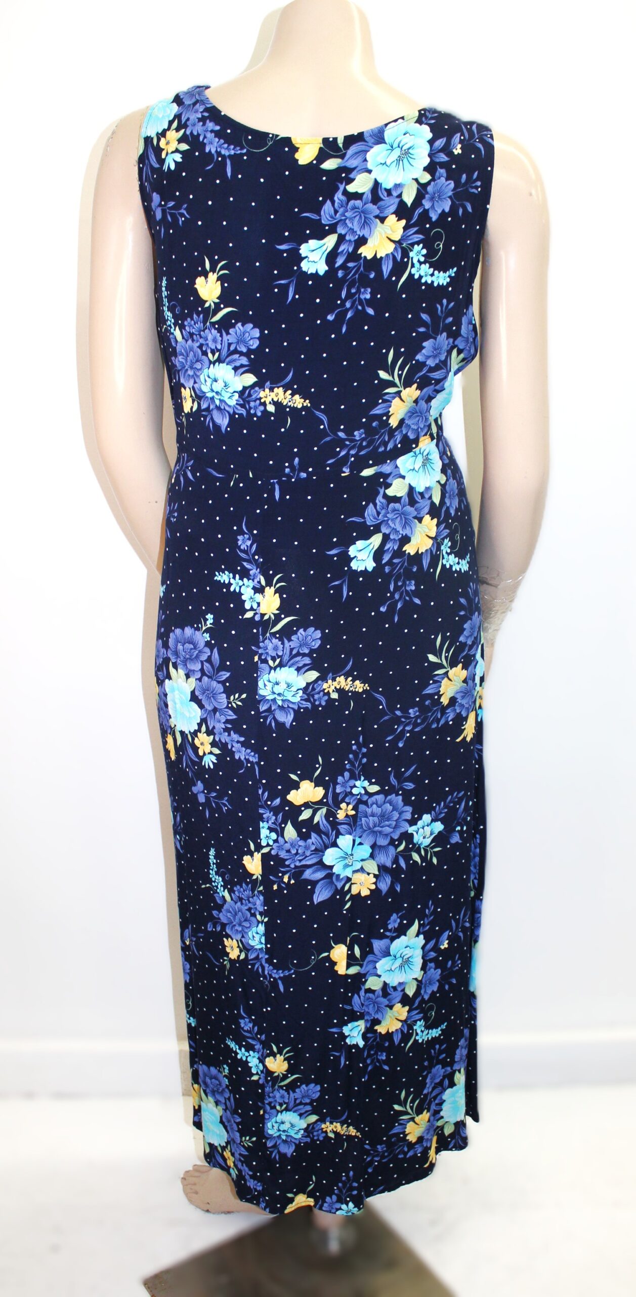 Tabloid Vintage Floral Maxi Sleeveless Dress Size 20W - Image 3
