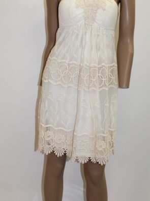 Muse Vintage White Dress w Crochet Design Size 4